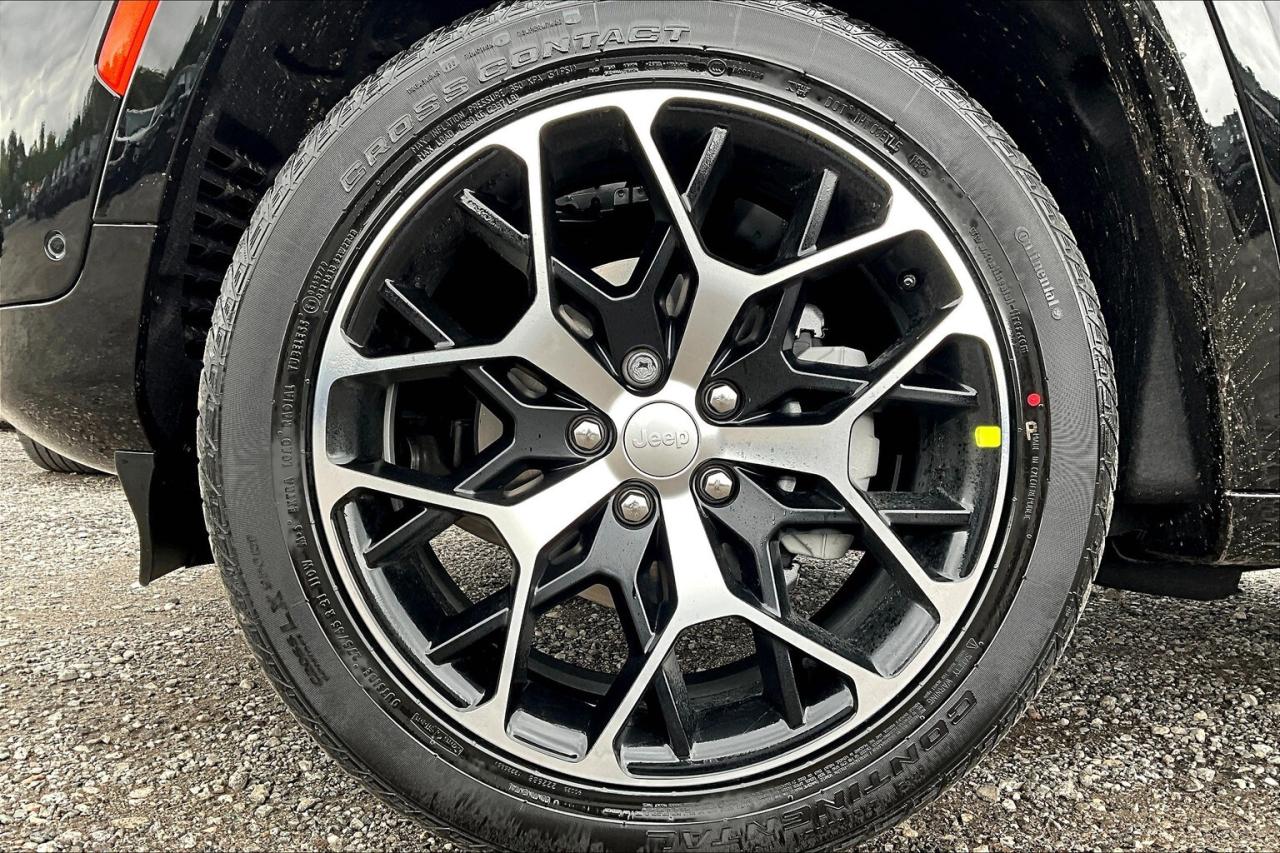 2025 Jeep Grand Cherokee SUMMIT  RESERVE | Lux Tech 5 | Adv Pro Tech 4 | Photo