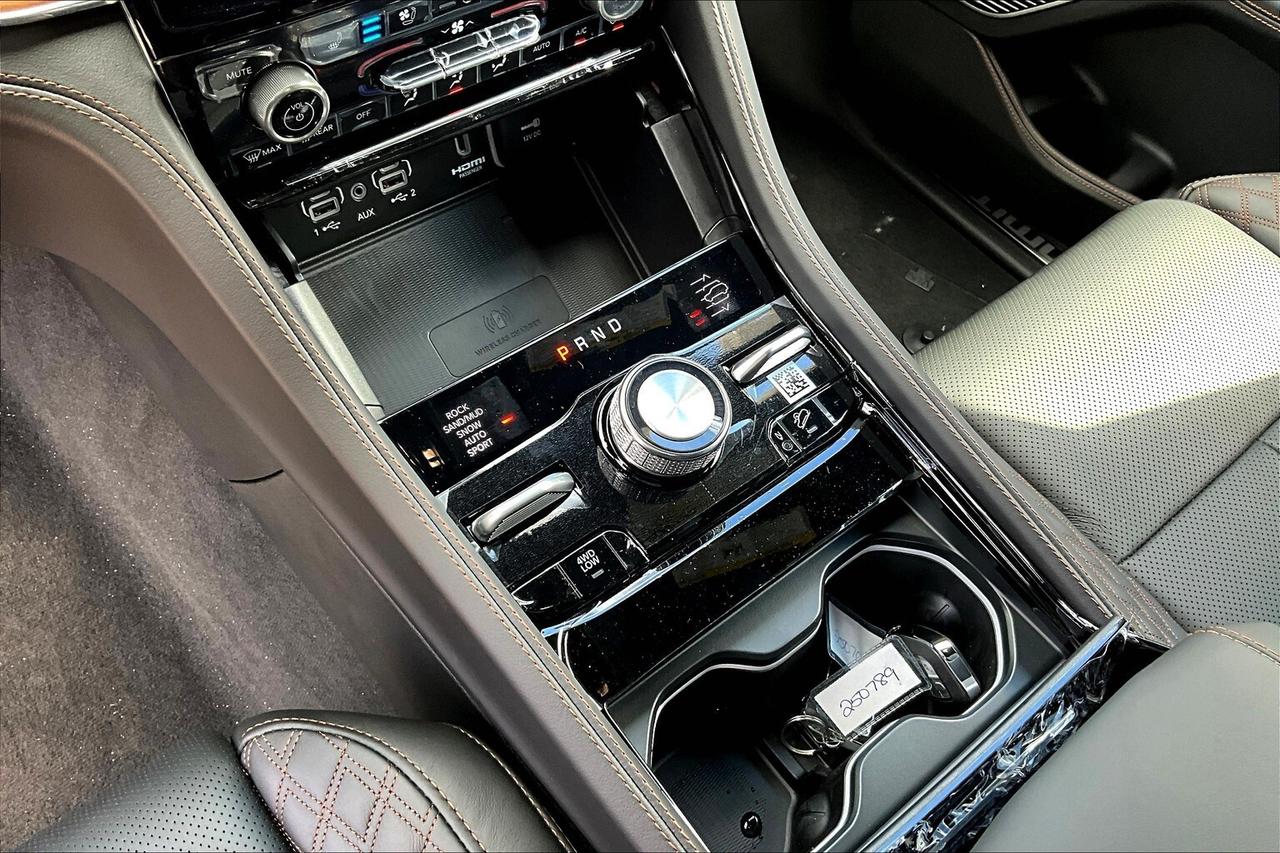 2025 Jeep Grand Cherokee SUMMIT  RESERVE | Lux Tech 5 | Adv Pro Tech 4 | Photo