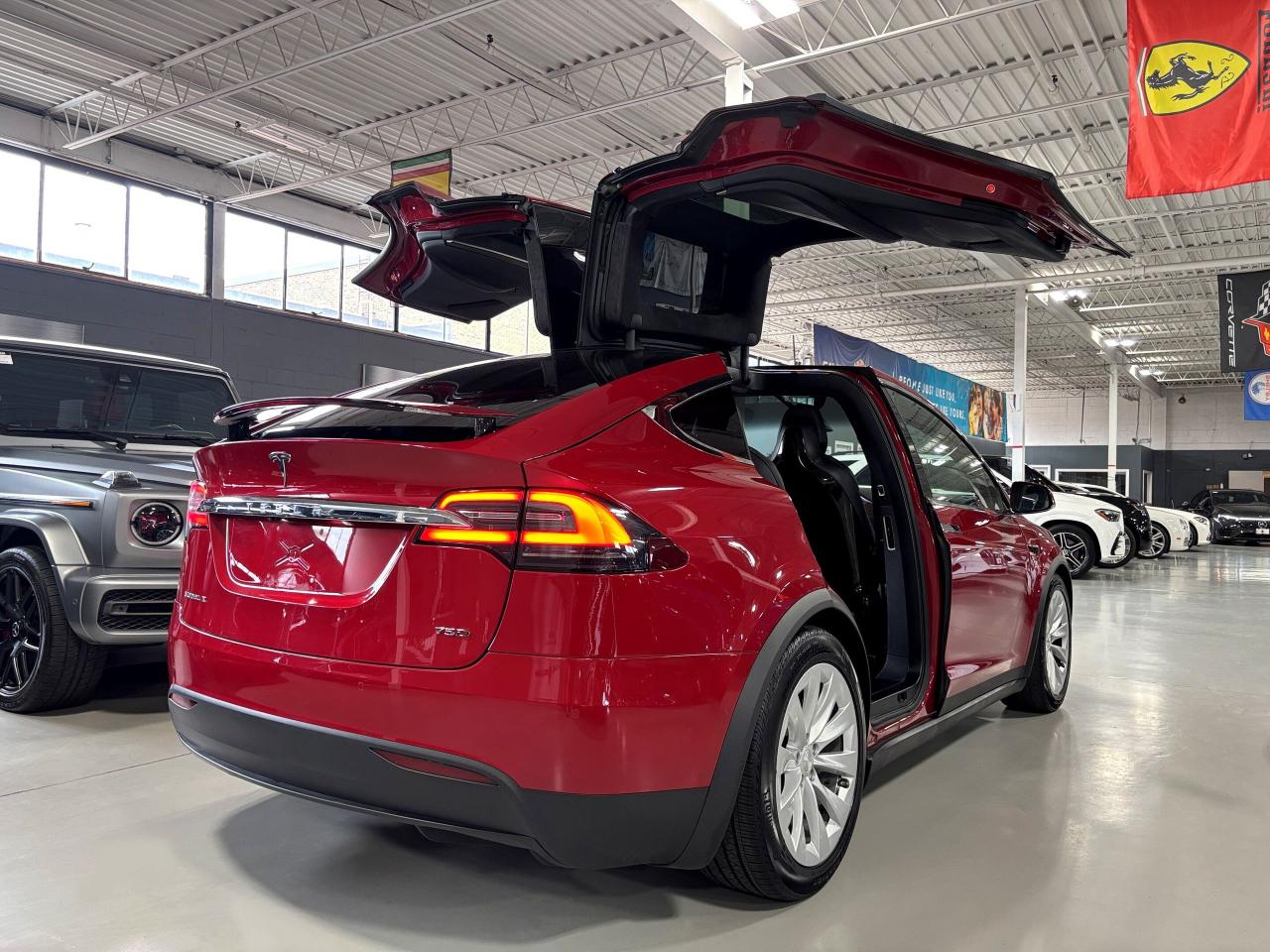 2017 Tesla Model X 75D|AWD|ENHANCEDAUTOPILOT|FALCONDOORS|NAV|AIRSUSP| - Photo #4