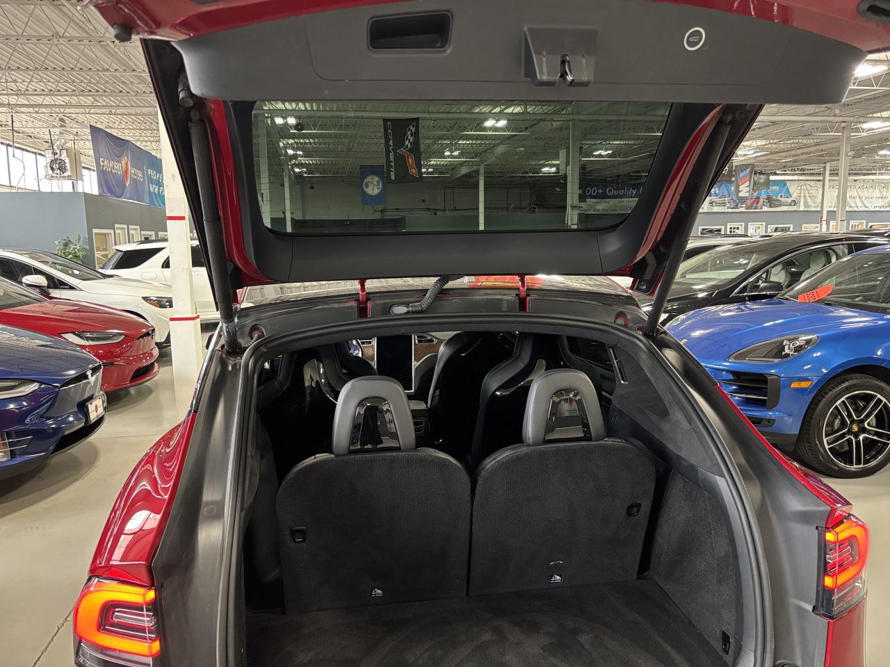 2017 Tesla Model X 75D|AWD|ENHANCEDAUTOPILOT|FALCONDOORS|NAV|AIRSUSP| - Photo #6