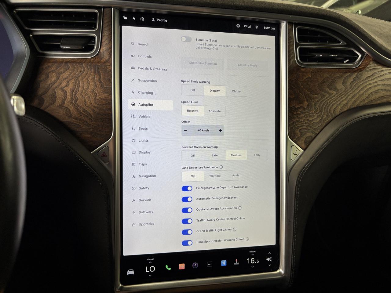 2017 Tesla Model X 75D|AWD|ENHANCEDAUTOPILOT|FALCONDOORS|NAV|AIRSUSP| - Photo #27