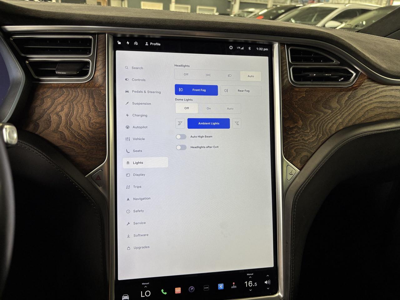 2017 Tesla Model X 75D|AWD|ENHANCEDAUTOPILOT|FALCONDOORS|NAV|AIRSUSP| - Photo #29