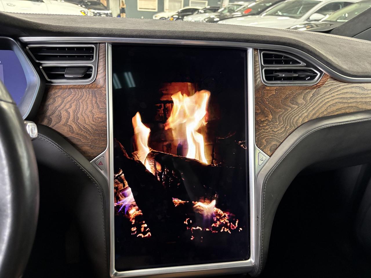 2017 Tesla Model X 75D|AWD|ENHANCEDAUTOPILOT|FALCONDOORS|NAV|AIRSUSP| - Photo #39