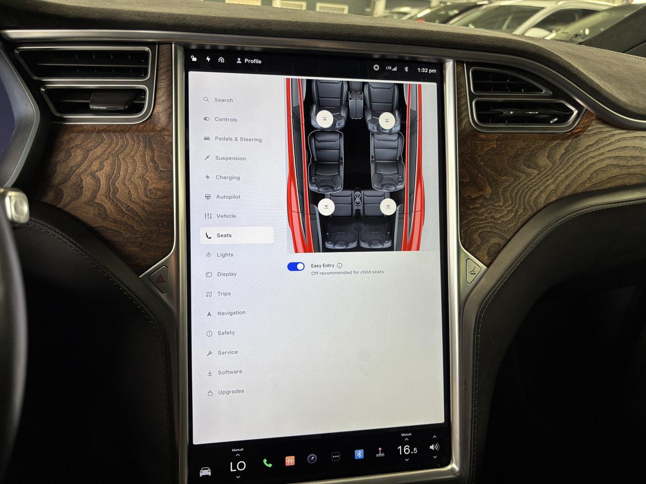 2017 Tesla Model X 75D|AWD|ENHANCEDAUTOPILOT|FALCONDOORS|NAV|AIRSUSP| - Photo #28