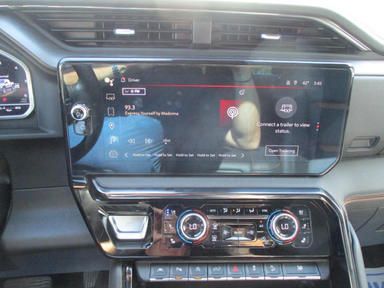 2023 GMC Sierra 1500 AT4 DURAMAX Photo21