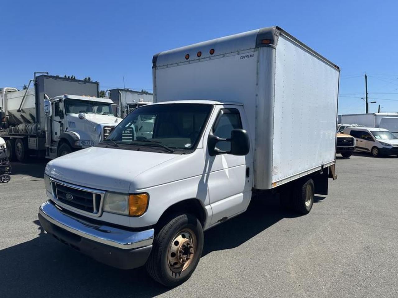 Used 2005 Ford Econoline E-350 Super Duty 12 Foot Cube Van With Rear Workshop for sale in Burnaby, BC