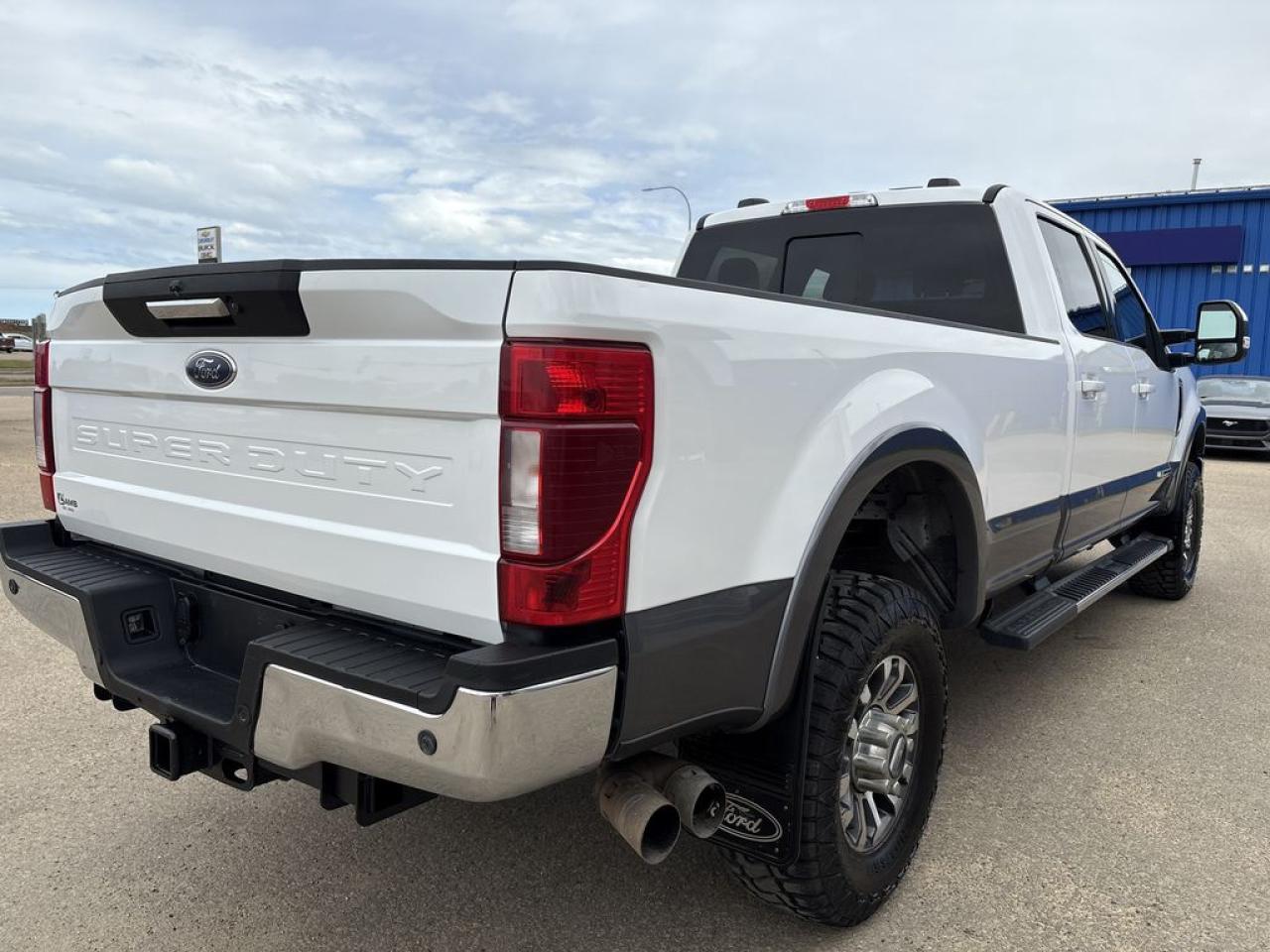 2021 Ford F-350 Super Duty SRW Lariat Photo5
