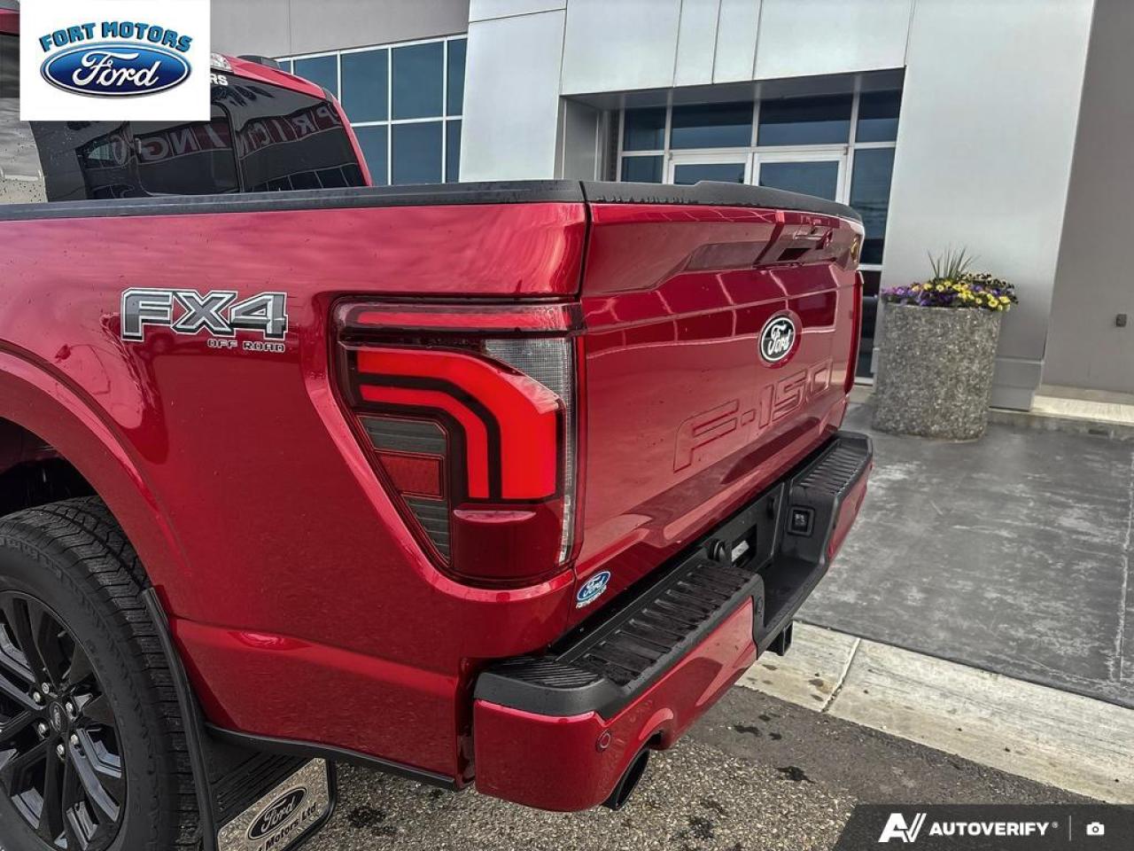 2025 Ford F-150 LARIAT® Photo5