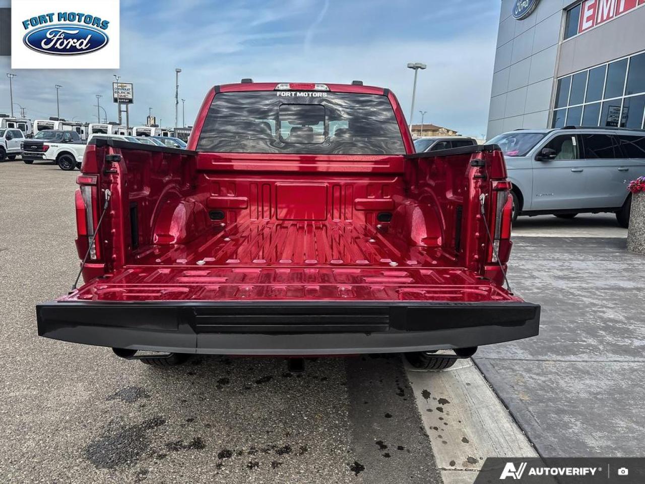 2025 Ford F-150 LARIAT® Photo5