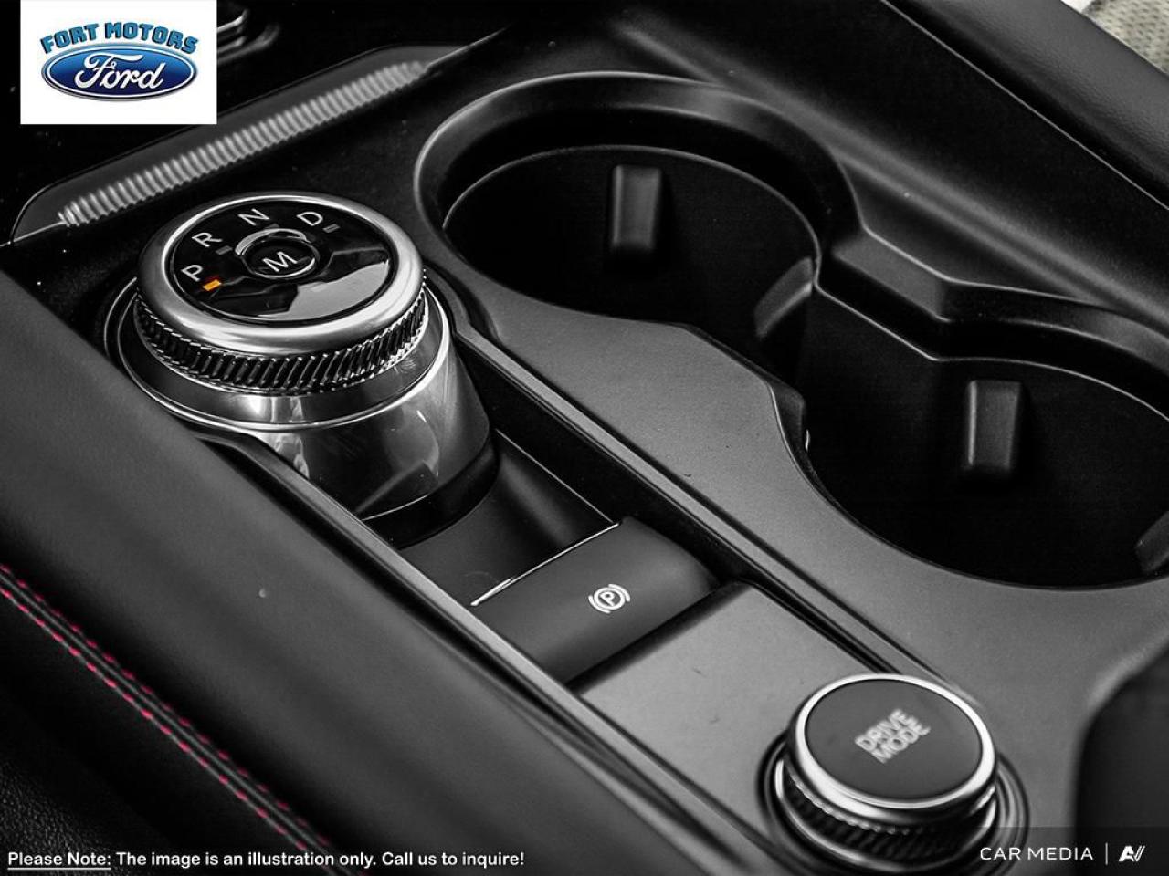 2025 Ford Explorer ST Photo5