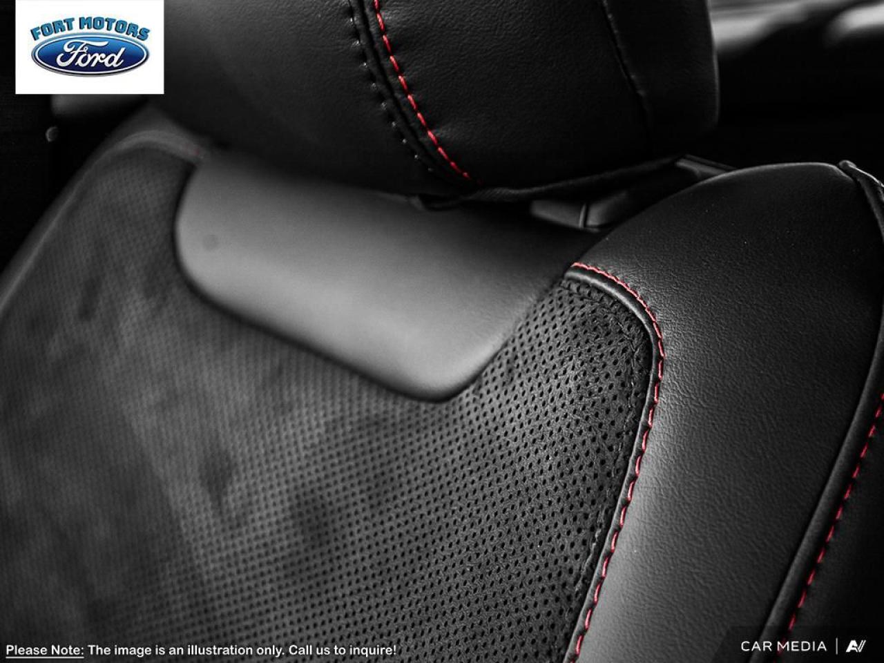 2025 Ford Explorer ST Photo5