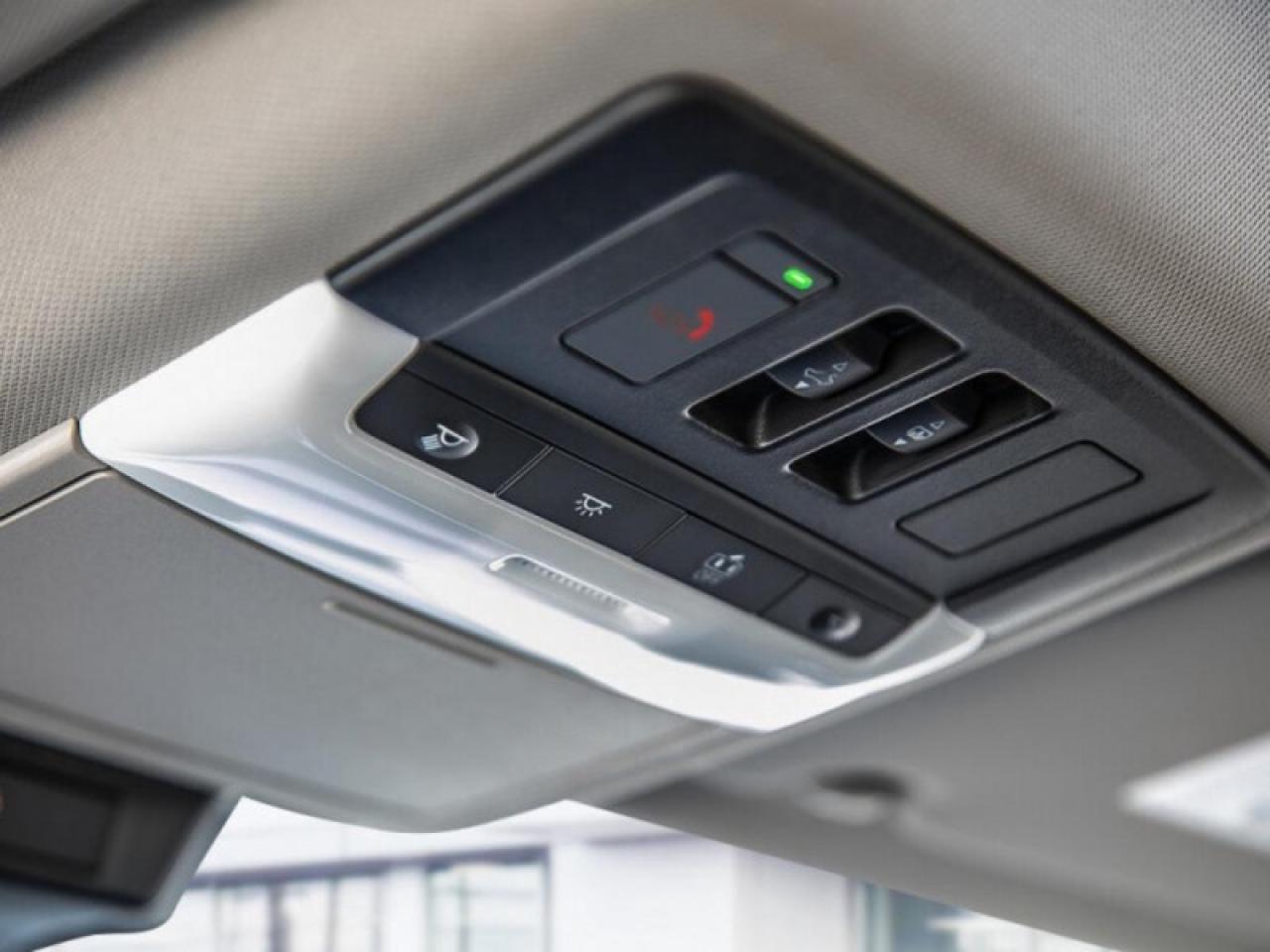 2025 Nissan Rogue SV Moonroof  - Moonroof -  Power Liftgate Photo