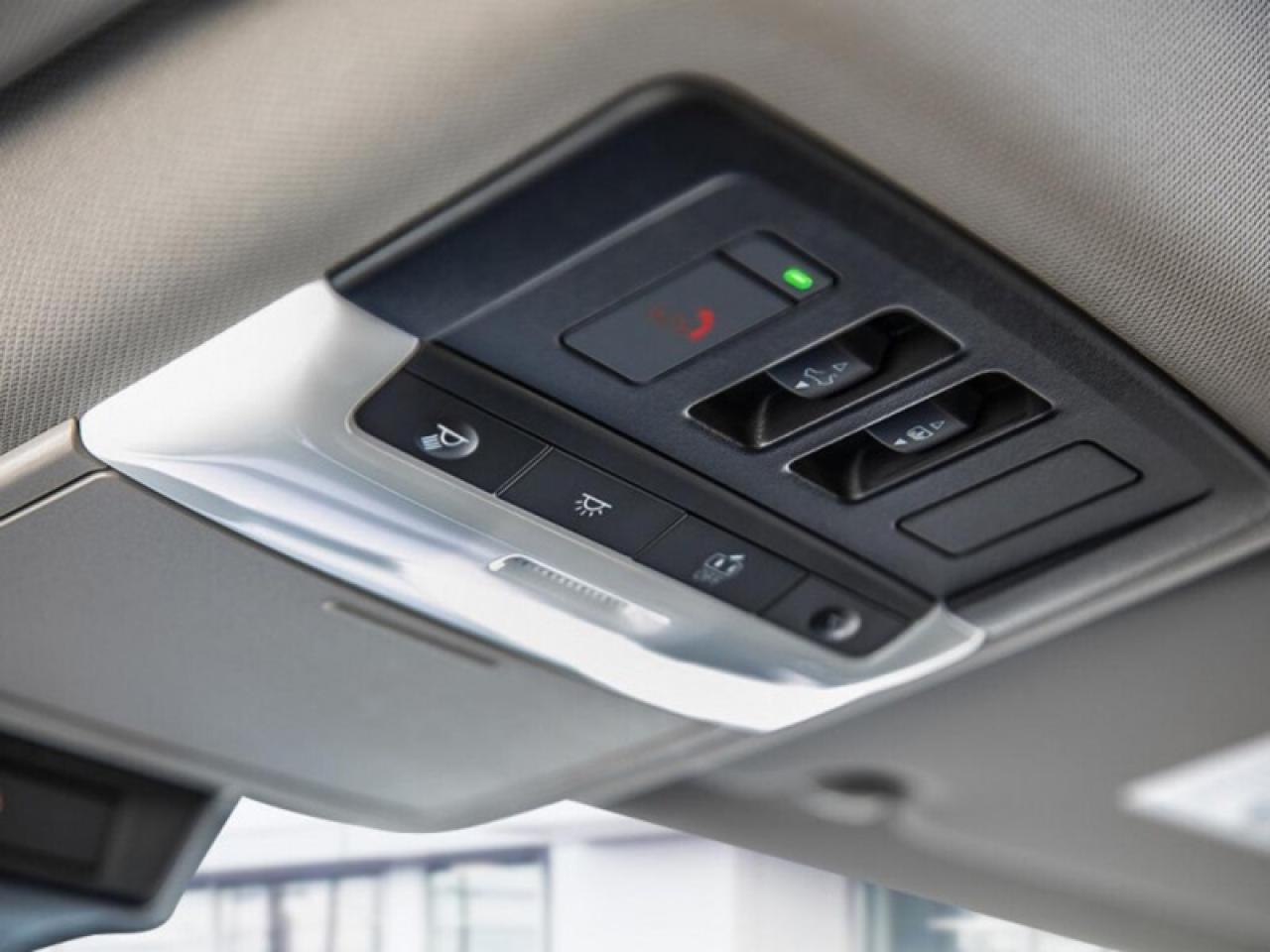 2025 Nissan Rogue SV Moonroof  - Moonroof -  Power Liftgate Photo