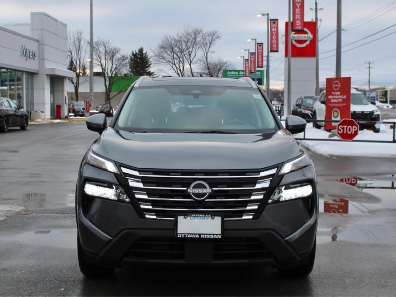 2025 Nissan Rogue SV Moonroof  - Moonroof -  Power Liftgate Photo
