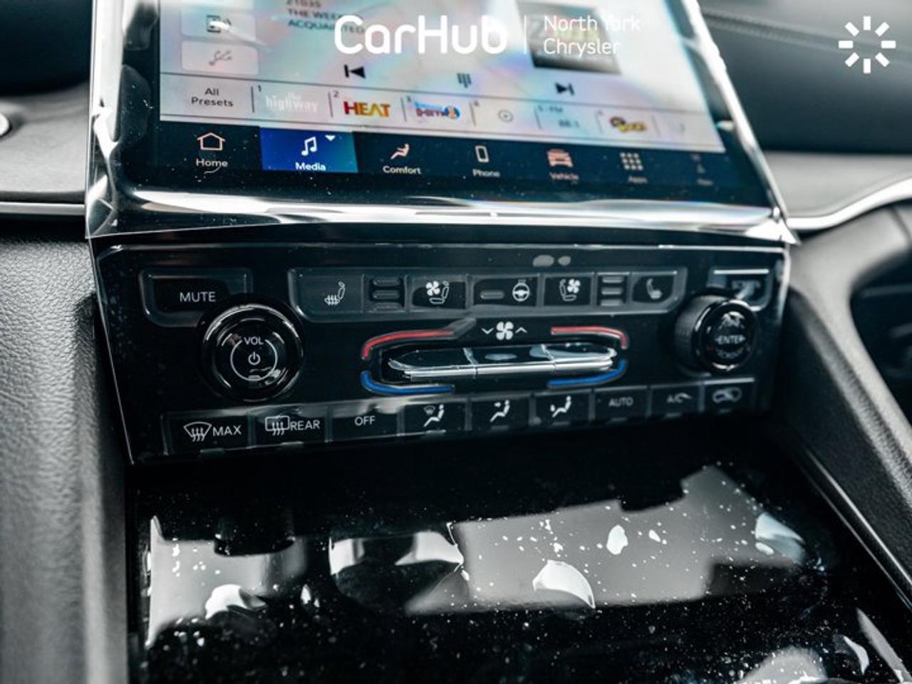 2025 Jeep Grand Cherokee L LIMITED Panoroof Luxury Tech Group II Active Lane Management Photo