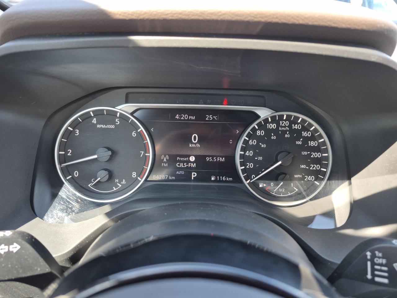 2021 Nissan Rogue S AWD Photo24