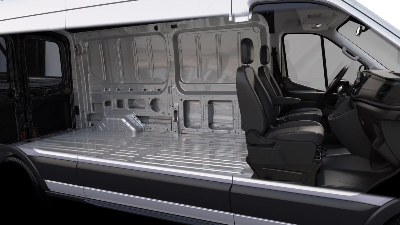2025 Ford Transit 250 XL Photo5