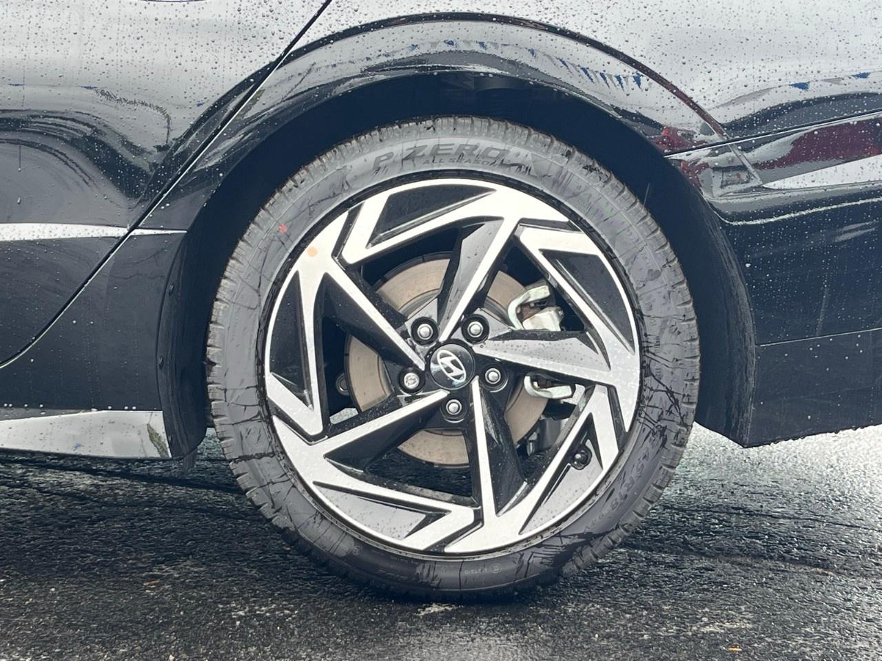 2025 Hyundai Sonata 2.5L Preferred-Trend AWD Photo4