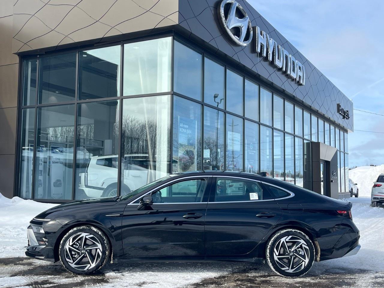 2025 Hyundai Sonata 2.5L Preferred-Trend AWD Photo2