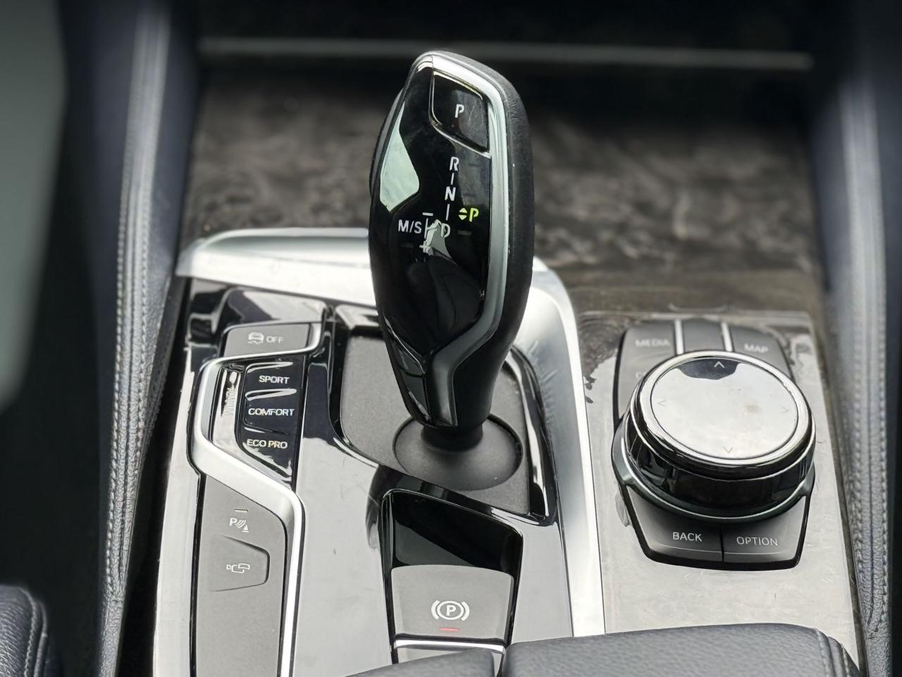 2019 BMW 5 Series 540i //M SPORT | HARMAN KARDON | HEAD UP DISPLAY | - Photo #27