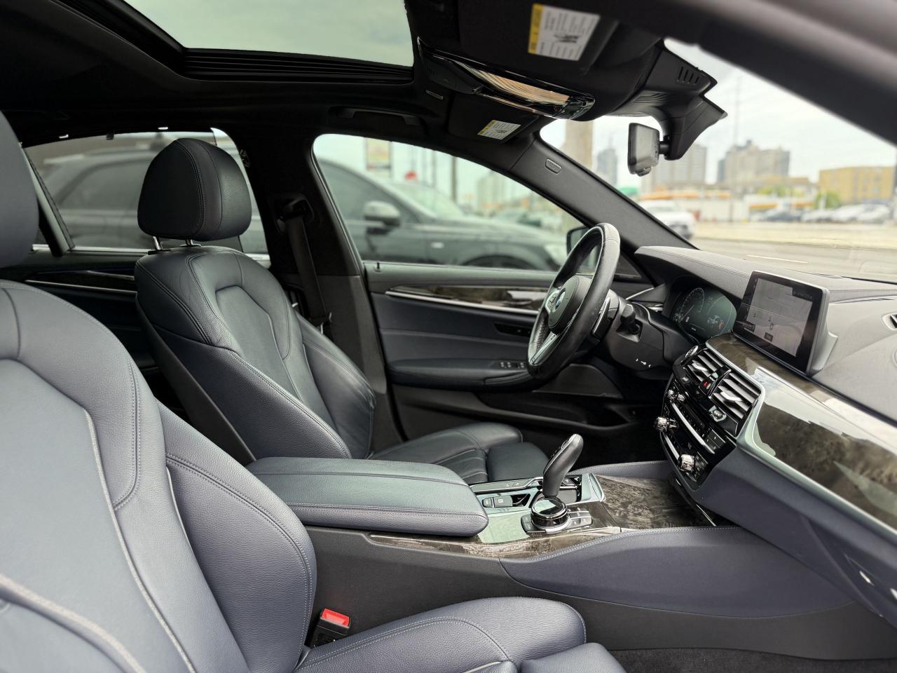 2019 BMW 5 Series 540i //M SPORT | HARMAN KARDON | HEAD UP DISPLAY | - Photo #33
