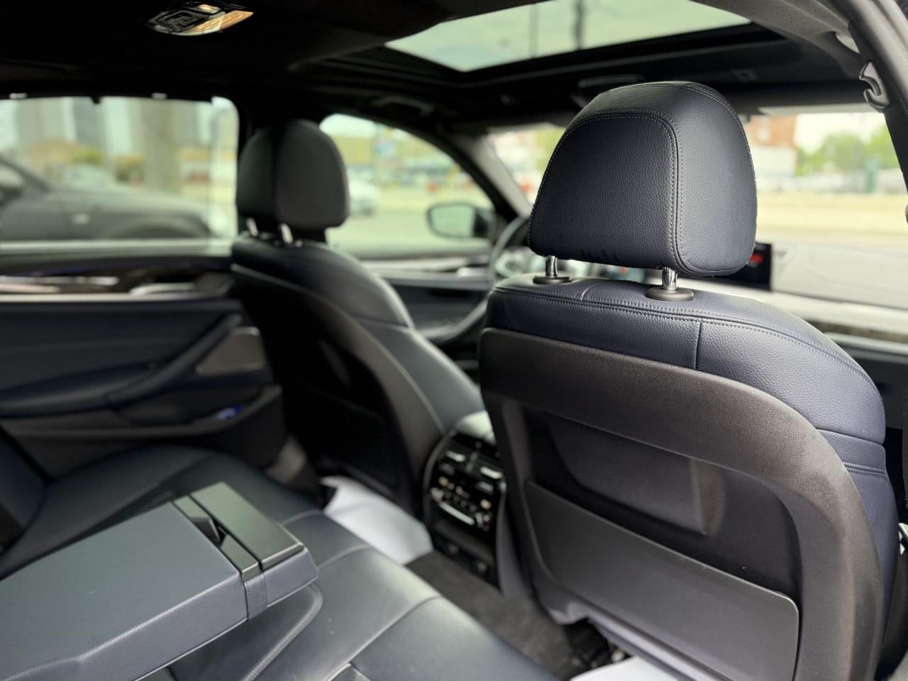 2019 BMW 5 Series 540i //M SPORT | HARMAN KARDON | HEAD UP DISPLAY | - Photo #37