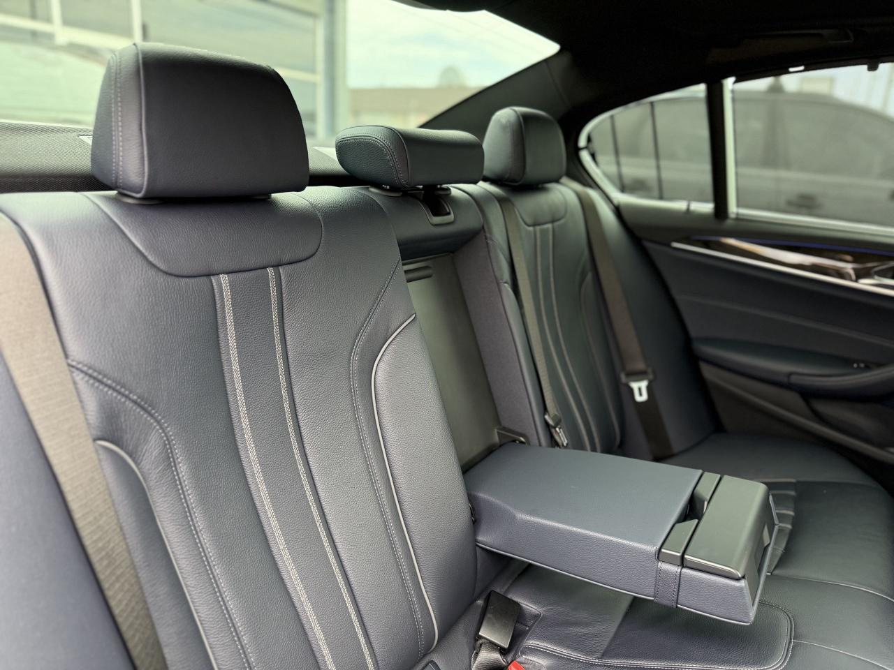 2019 BMW 5 Series 540i //M SPORT | HARMAN KARDON | HEAD UP DISPLAY | - Photo #38
