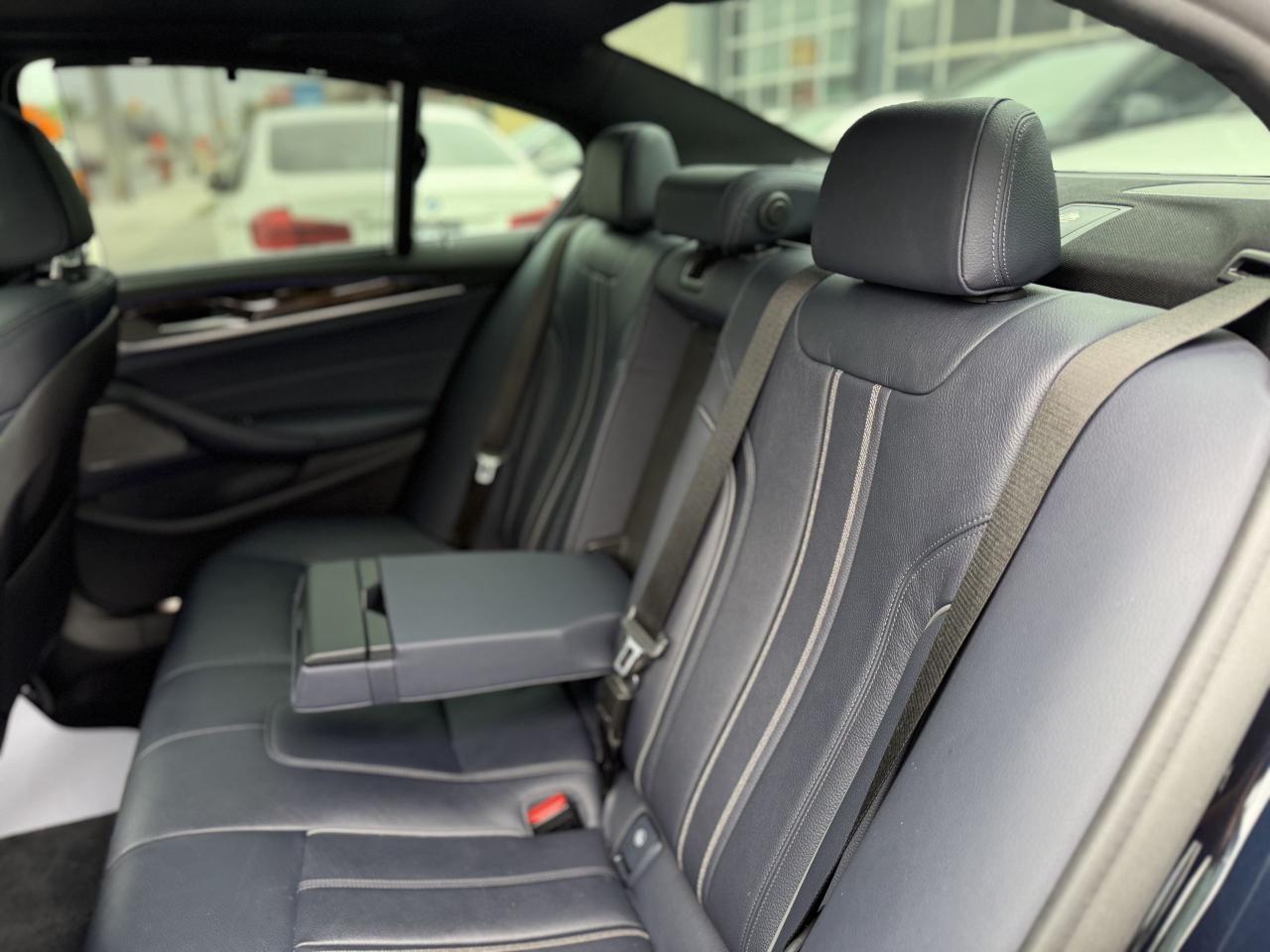 2019 BMW 5 Series 540i //M SPORT | HARMAN KARDON | HEAD UP DISPLAY | - Photo #42
