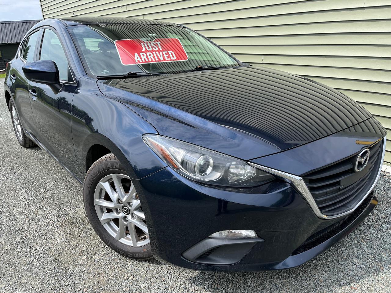 2016 Mazda MAZDA3 GS