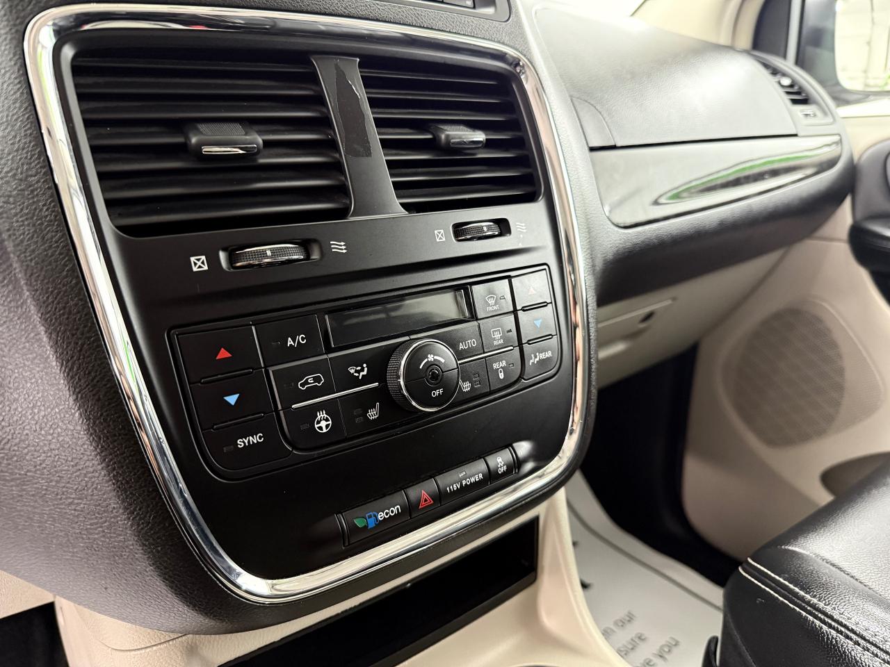 2017 Dodge Grand Caravan Crew Plus - Photo #11