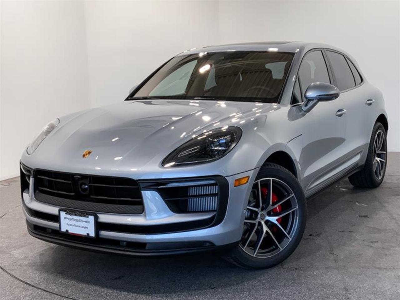 New 2025 Porsche Macan S AWD for sale in Langley City, BC
