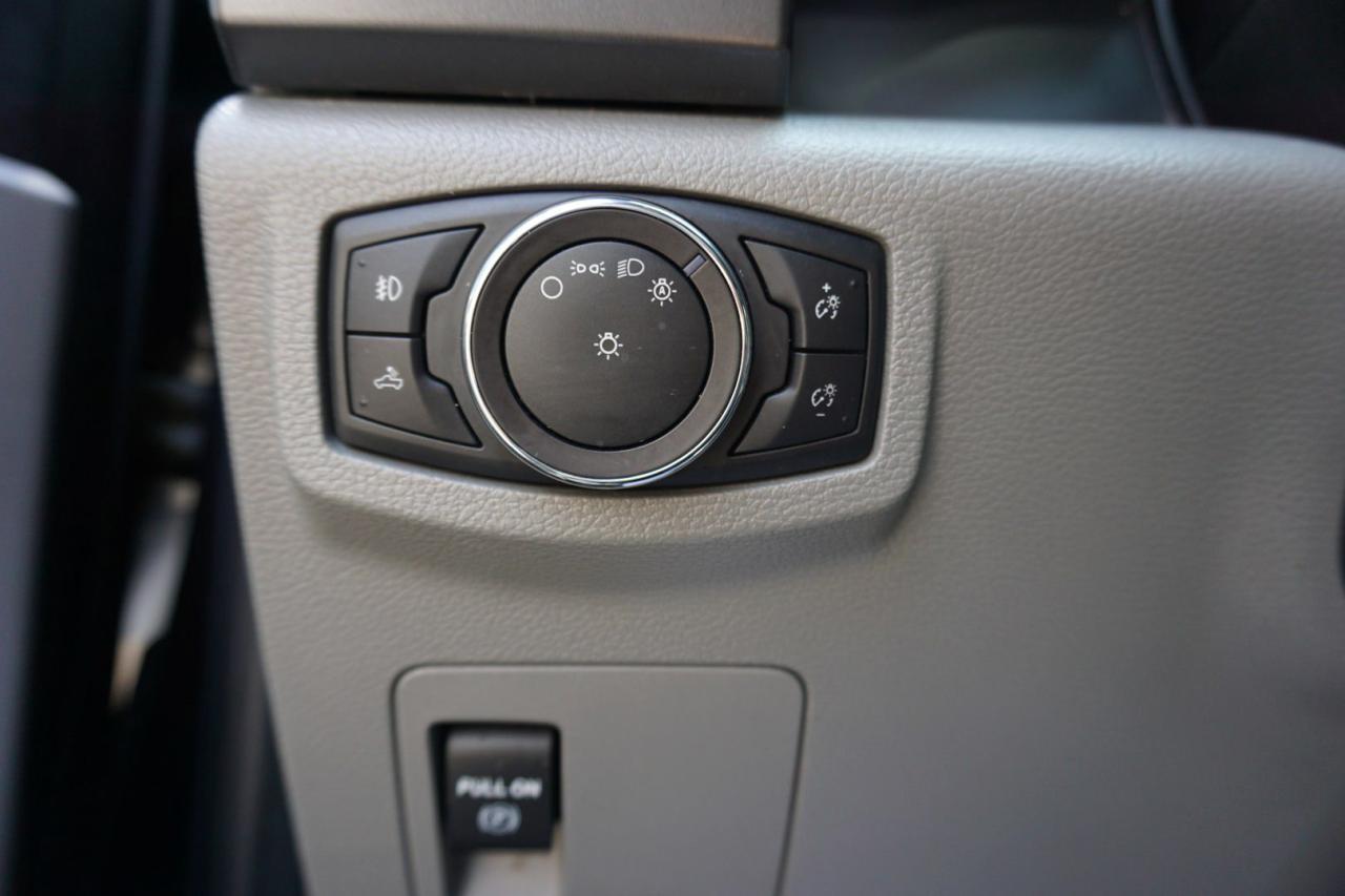 2018 Ford F-150 5.0L V8 XLT CREW 4WD CERTIFIED *FORD MAINTAIN* CAMERA BLUETOOTH ALLOYS - Photo #29