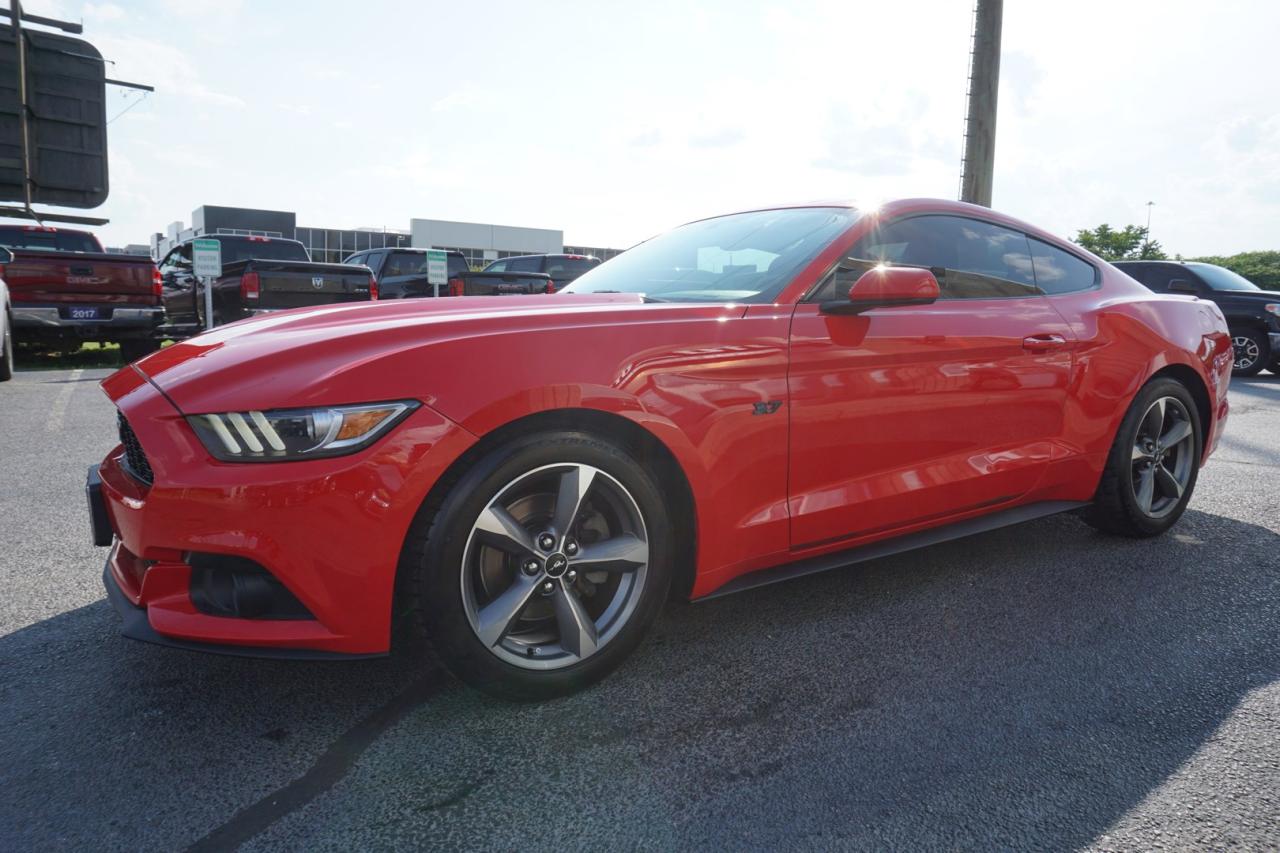 2017 Ford Mustang 3.7L V6 SHIFT/6 Speed CERTIFIED *FORD MAINTAIN* CAMERA BLUETOOTH CRUISE ALLOYS POWER DRIVER SEAT - Photo #3