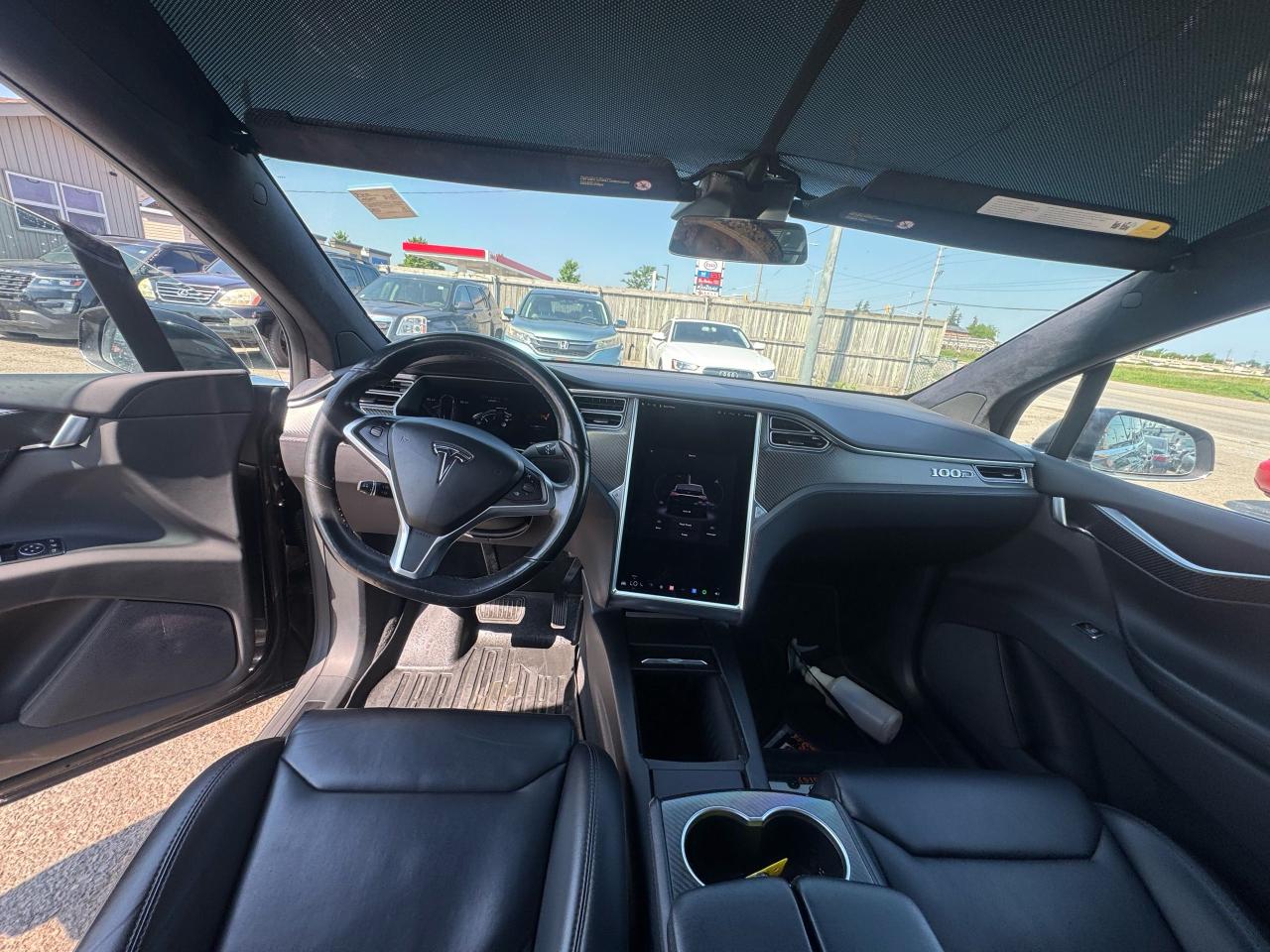 2018 Tesla Model X 100D, TESLA SERVICE VEHICLE, 183KM, AS IS SPEC, - Photo #14