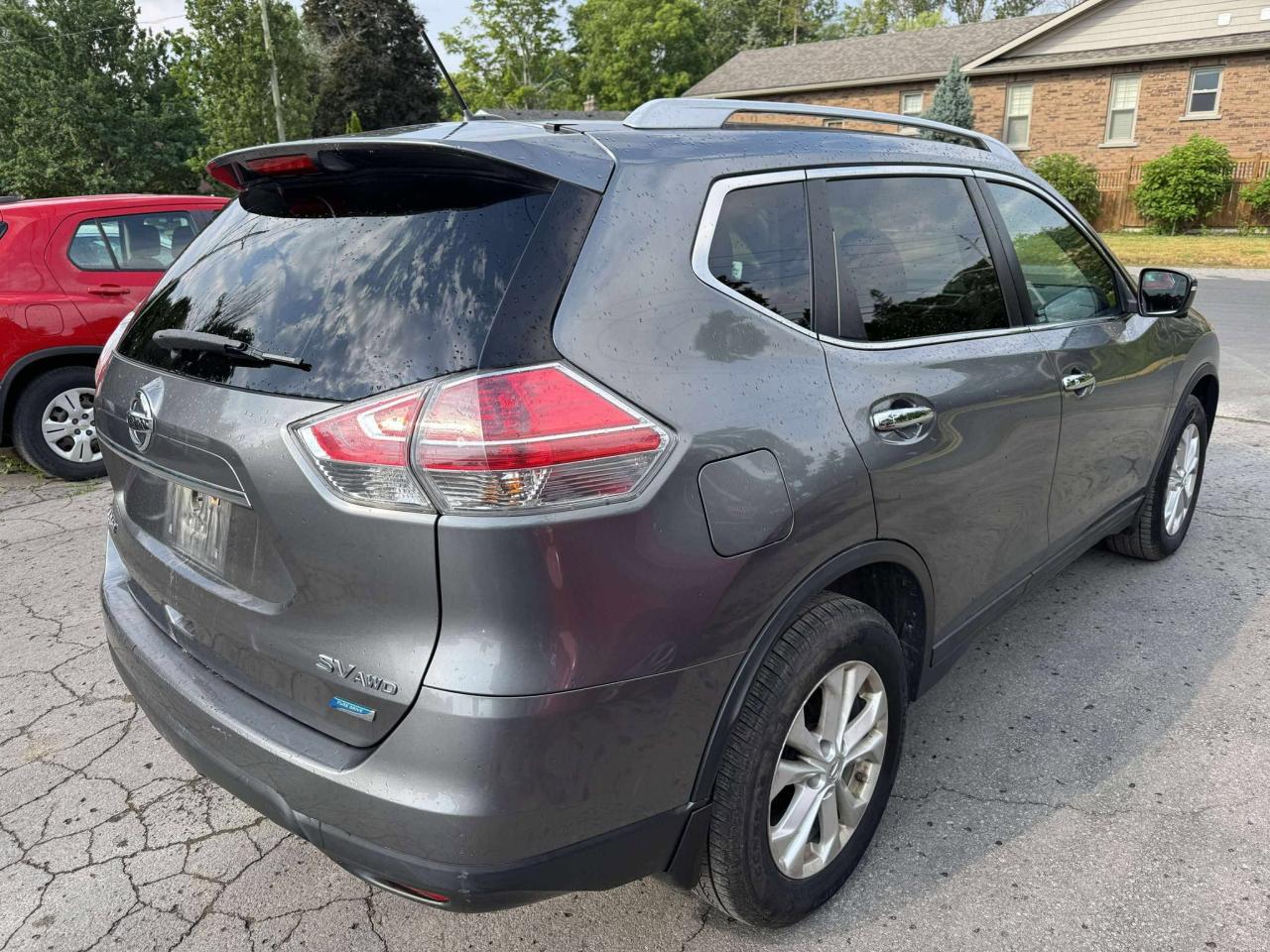 2015 Nissan Rogue SV - Photo #8