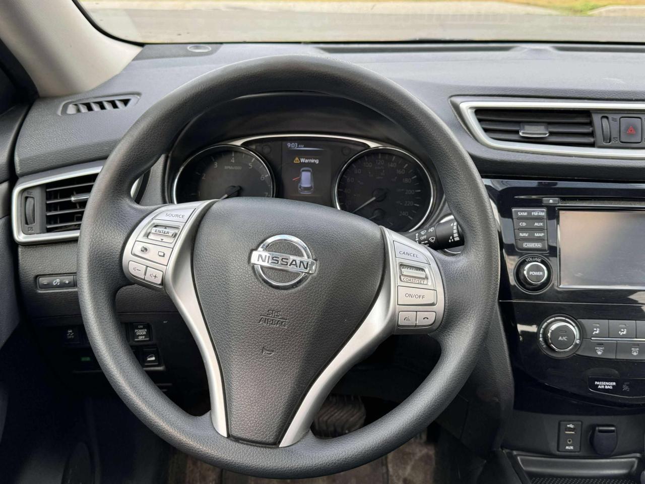 2015 Nissan Rogue SV - Photo #15