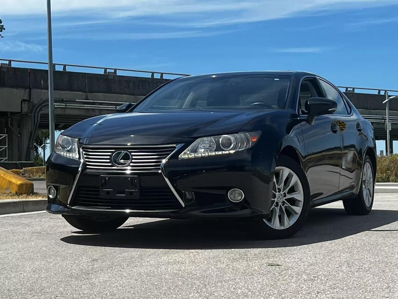 Used 2013 Lexus ES 300 h AUTO/ NO ACCIDENT/ BC LOCAL/ LOW KM for sale in Richmond, BC
