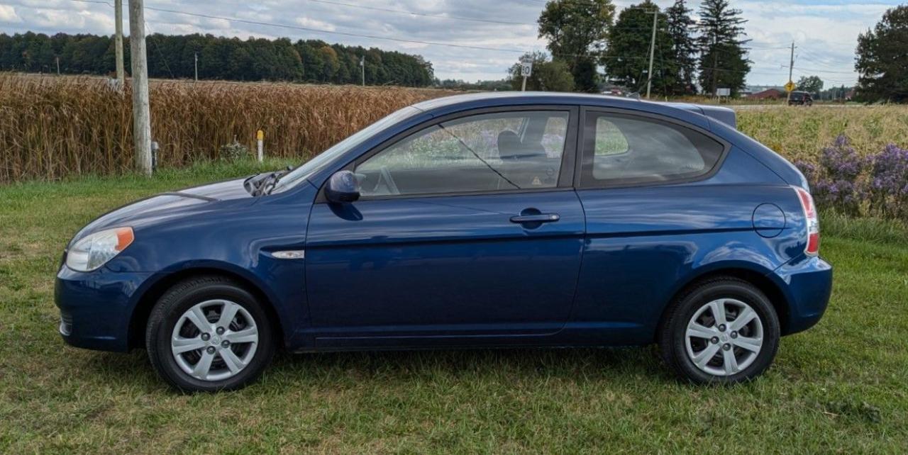 2009 Hyundai Accent AUTO GL - Photo #2