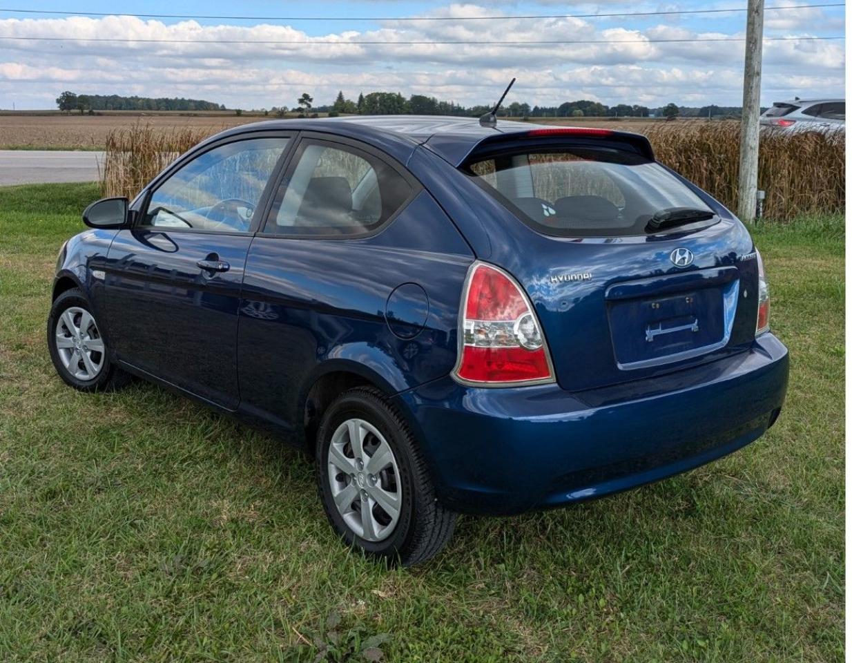 2009 Hyundai Accent AUTO GL - Photo #3