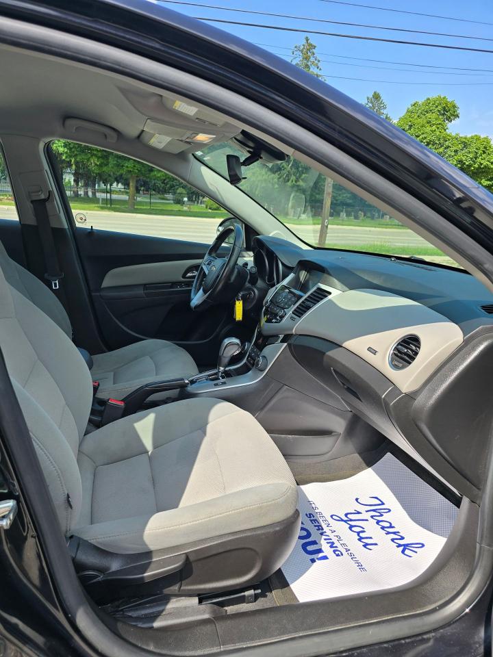 2012 Chevrolet Cruze 4dr Sdn LT Turbo+ w/1SB - Photo #11