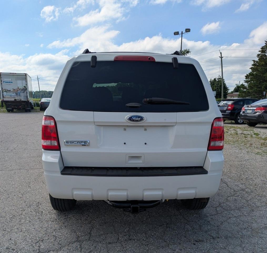 2012 Ford Escape XLT - Photo #4
