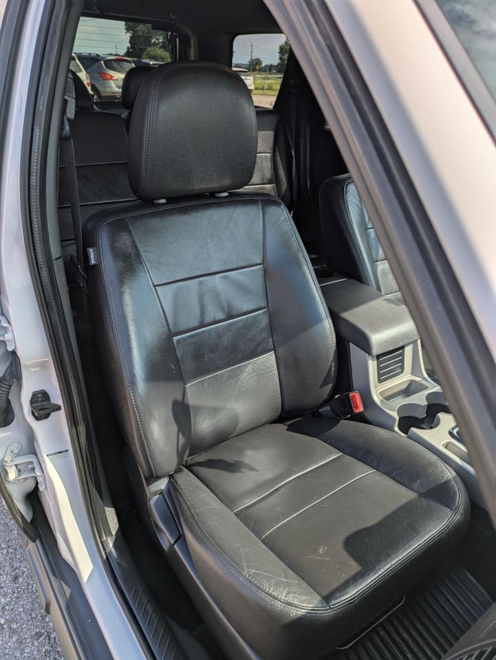 2012 Ford Escape XLT - Photo #18