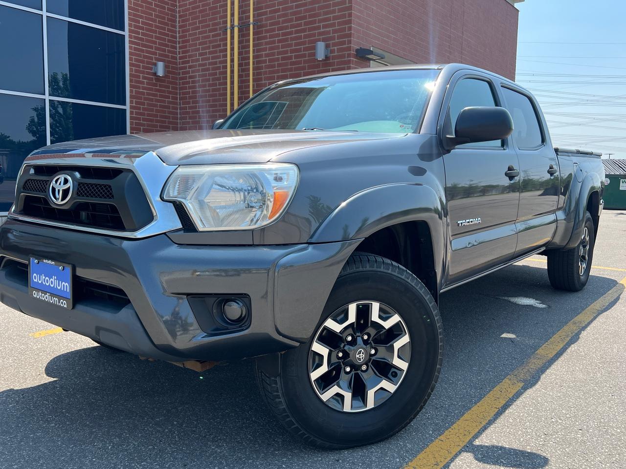 Used 2015 Toyota Tacoma V6 4WD CERTIFIED for sale in Queensville, ON