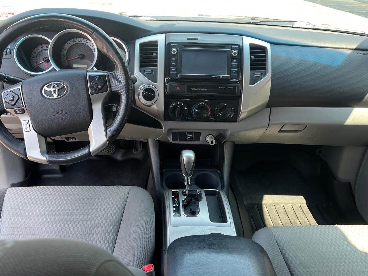 2015 Toyota Tacoma V6 4WD CERTIFIED - Photo #10