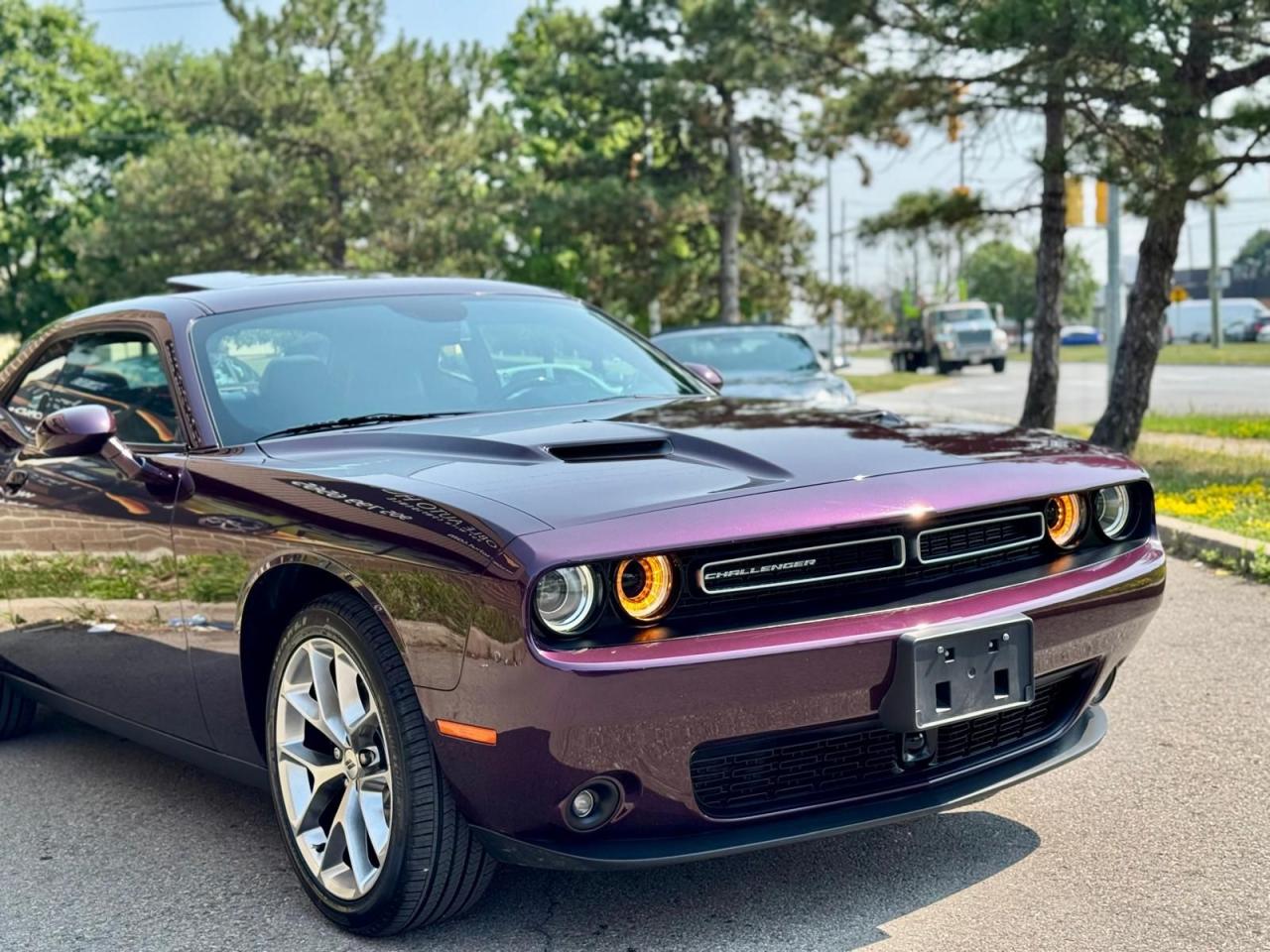 2021 Dodge Challenger SXT Photo3