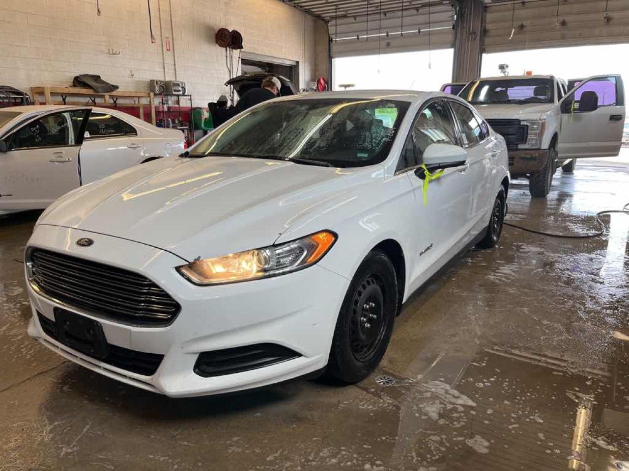 Used 2015 Ford Fusion S Hybrid for sale in Innisfil, ON