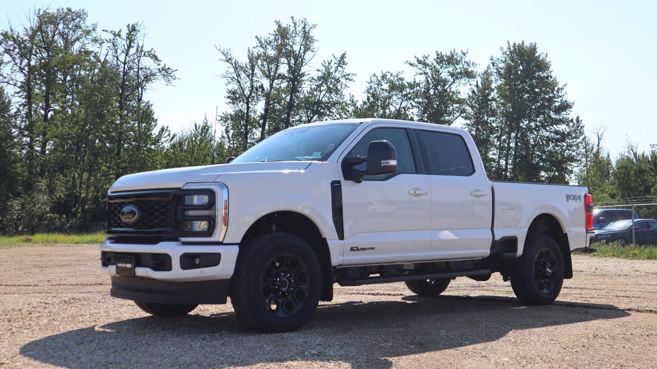 2025 Ford F-350 4X4 CREW CAB PICKUP/ Photo3