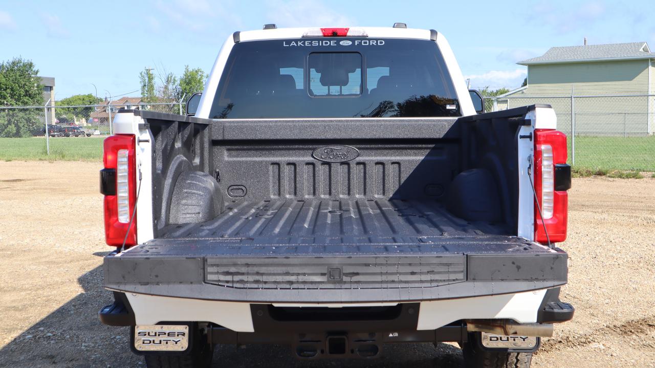 2025 Ford F-350 4X4 CREW CAB PICKUP/ Photo5