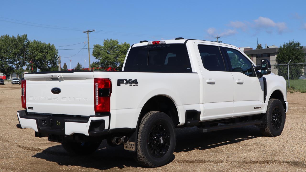2025 Ford F-350 4X4 CREW CAB PICKUP/ Photo5
