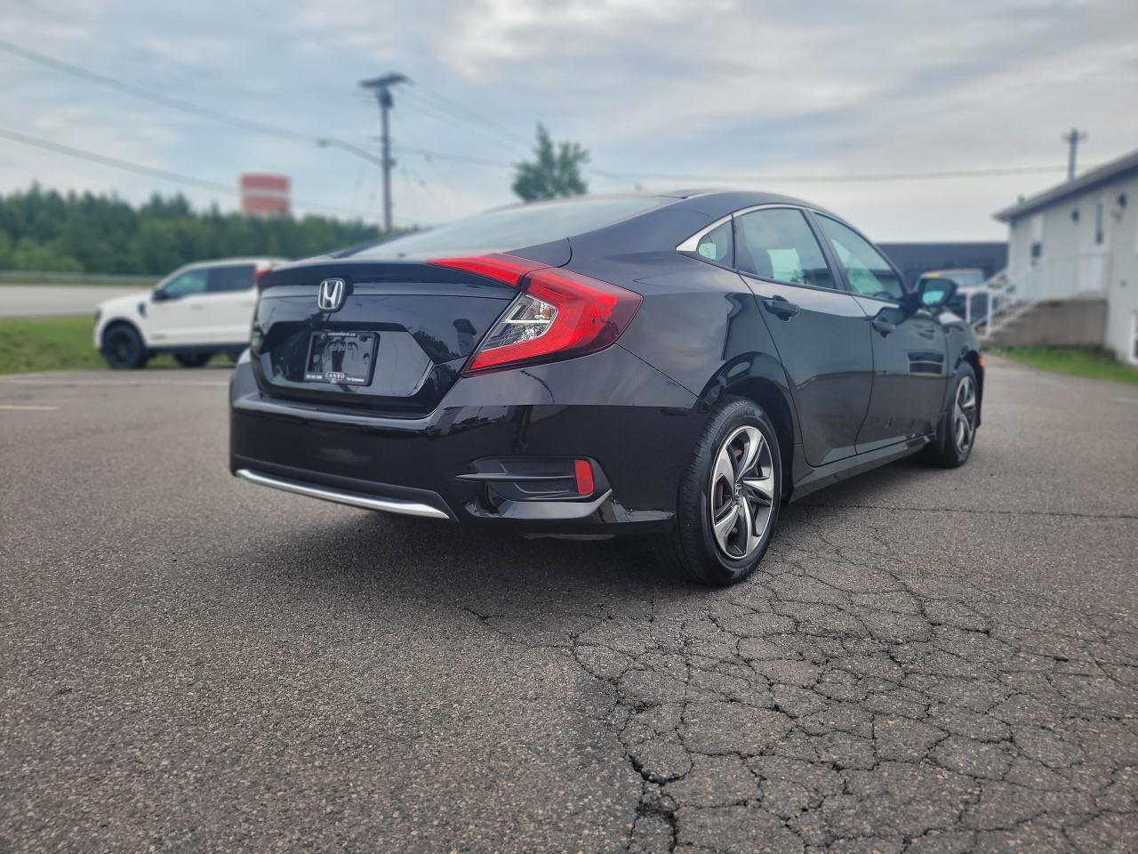2020 Honda Civic LX MANUAL Photo5